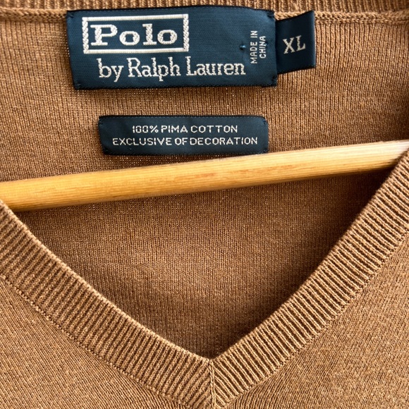 Men's Tan Brown Ralph Lauren V Neck Pima Cotton Sweater W Burgundy Logo Size XL - Picture 2 of 3